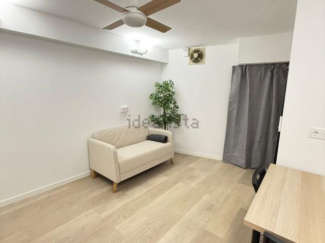 Piso en alquiler en Almeda, Cornellà De Llobregat