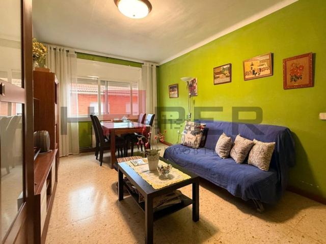 Piso en venta en Almeda, Cornellà De Llobregat
