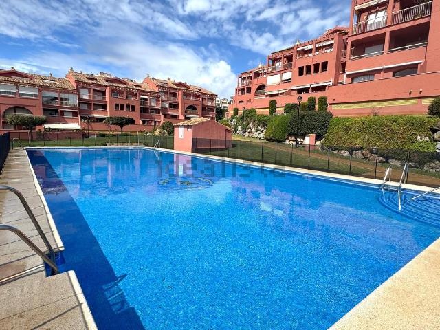 Dúplex en alquiler en Torrequebrada, Costa del Sol Occidental