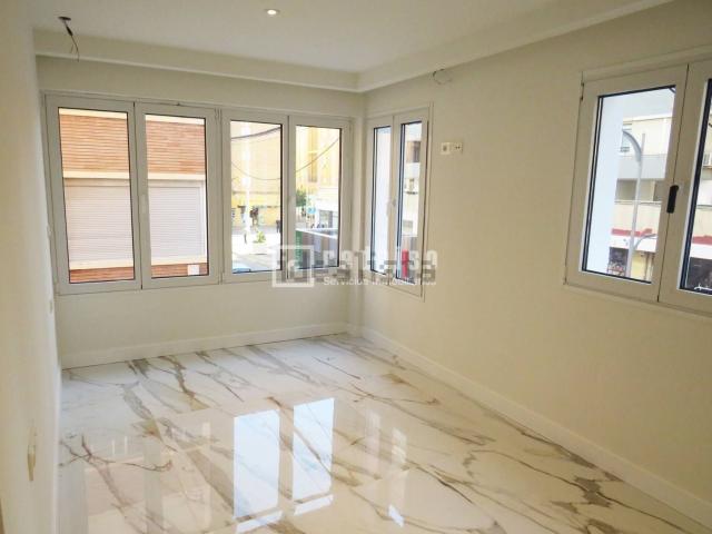 Piso en venta en Cruz de Humilladero, Málaga-Costa del Sol