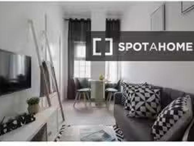 Apartamento en alquiler en Grupo El Carmelo, Santander