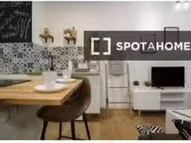 Apartamento en alquiler en Grupo El Carmelo, Santander