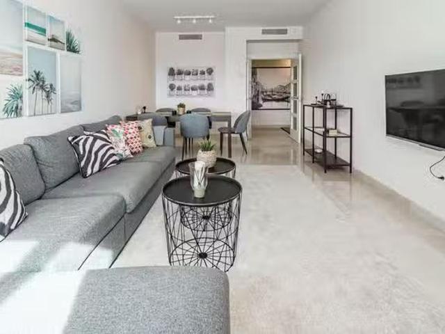 Apartamento en alquiler en La Alquería-El Paraíso, Costa del Sol Occidental
