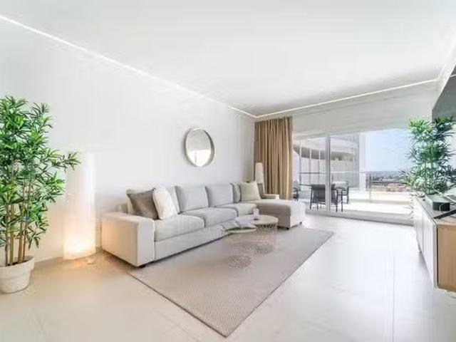 Apartamento en alquiler en La Capellanía, Costa del Sol Occidental
