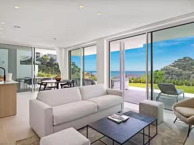 Apartamento en alquiler en Nueva Andalucía, Costa del Sol Occidental