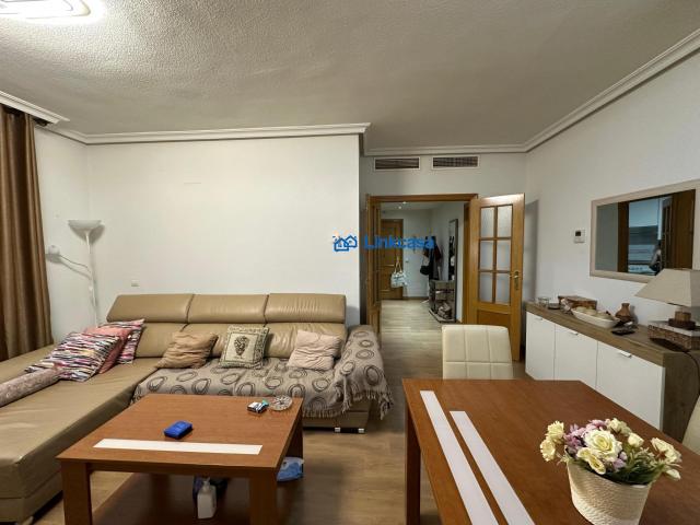 Piso en venta en Madrid, Orcasur