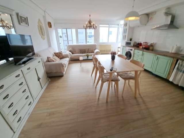 Apartamento en alquiler en Los Remedios, Sevilla