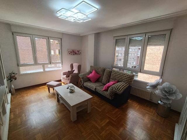 Piso en venta en El Parrocho, Avilés