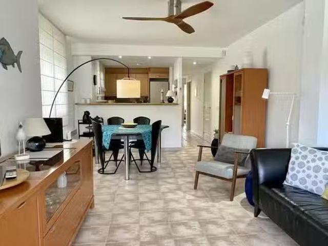 Apartamento en alquiler en Baix Empordà, Catalunya
