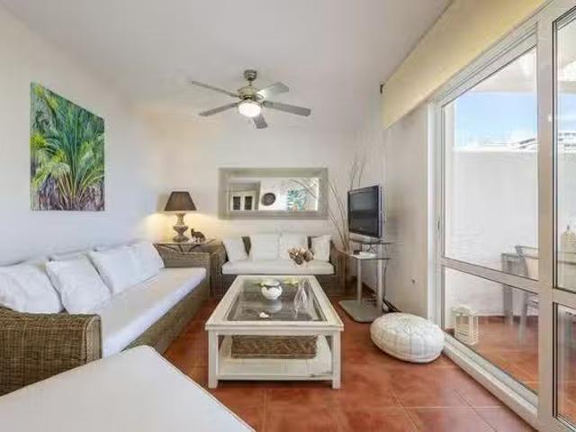 Apartamento en alquiler en Roquetas De Mar, Andalucía