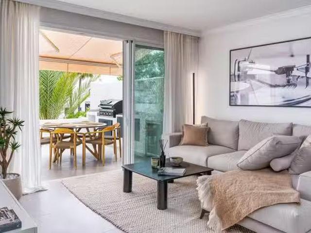 Apartamento en alquiler en Artola, Costa del Sol Occidental