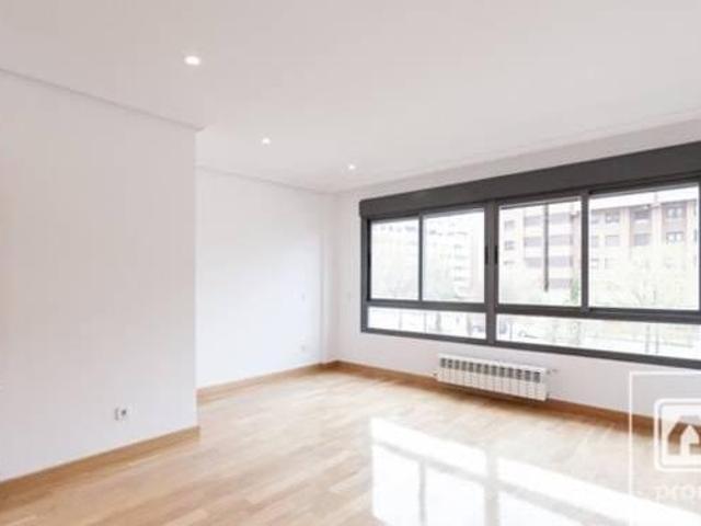 Casa en alquiler en Valverde De Alcalá, Madrid