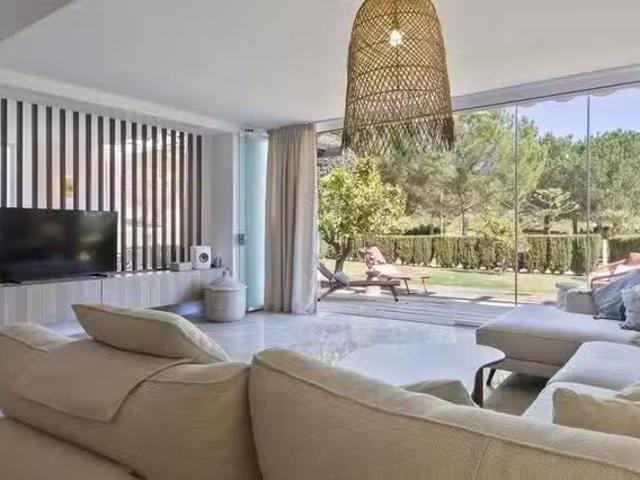 Apartamento en alquiler en El Rosario, Marbella