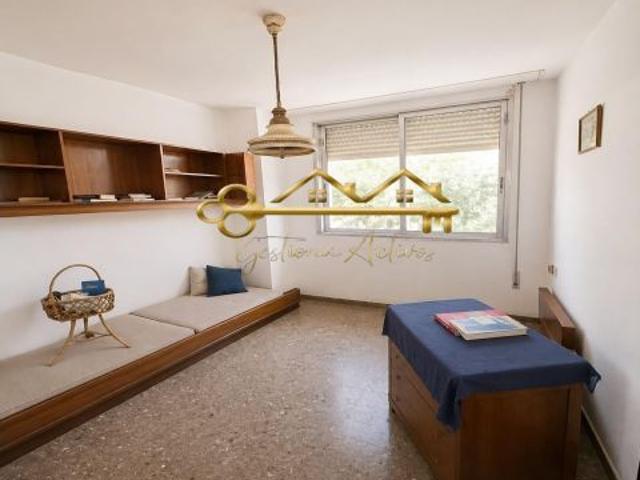 Piso en venta en Oliva, València / Valencia