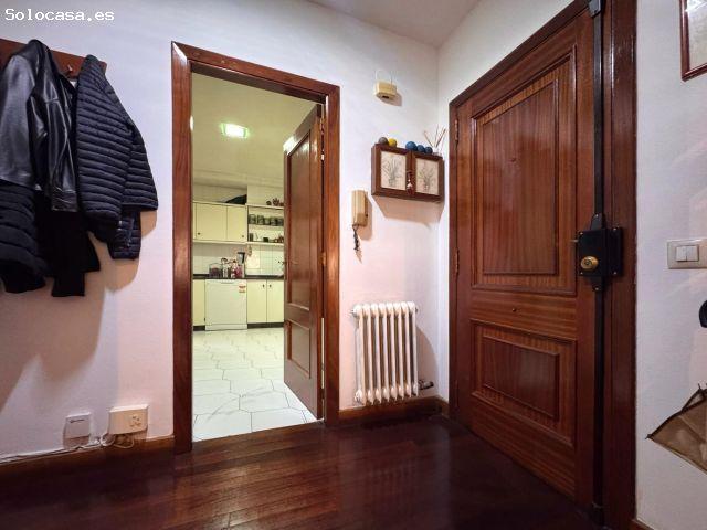 Piso en venta en A Virxe do Camiño, Pontevedra