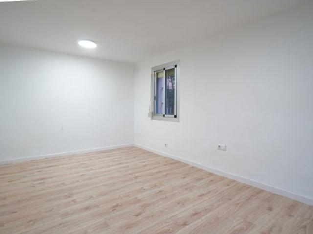 Piso en venta en Casernes, Garraf