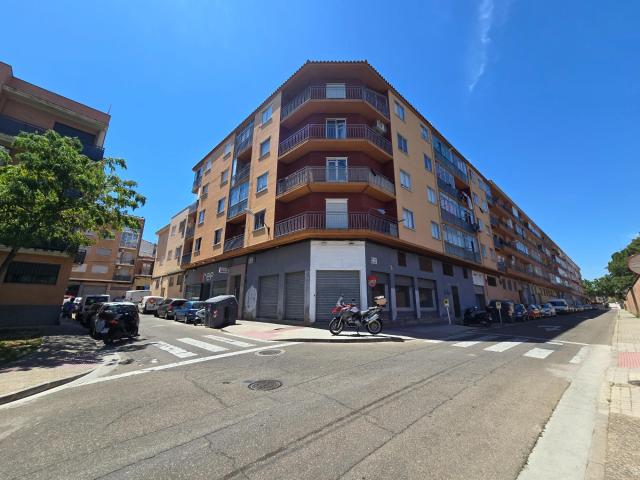 Apartamento en alquiler en Oliver-Valdefierro, Zaragoza