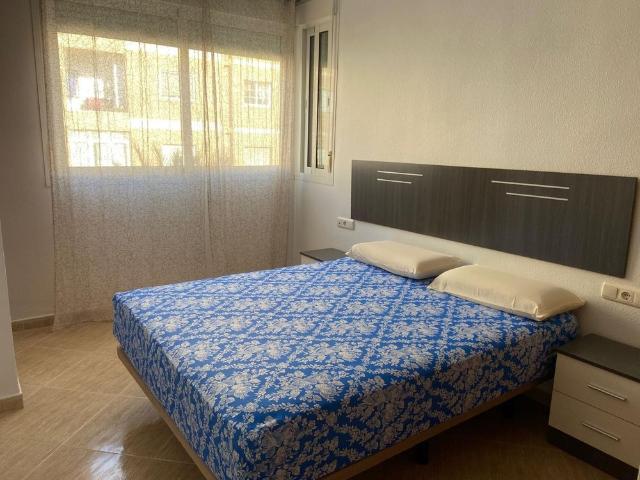 Apartamento en alquiler en Roquetas De Mar, Andalucía