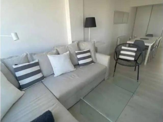 Apartamento en alquiler en Laredo