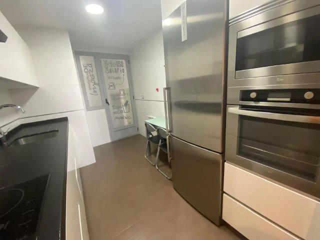 Apartamento en alquiler en Distrito 5, Albacete