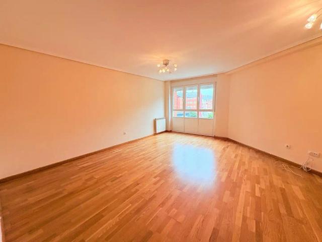 Apartamento en alquiler en Flores del Sil, El Bierzo