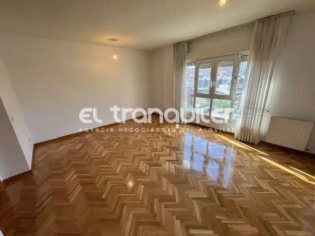 Apartamento en alquiler en Ciudad Lineal, Madrid