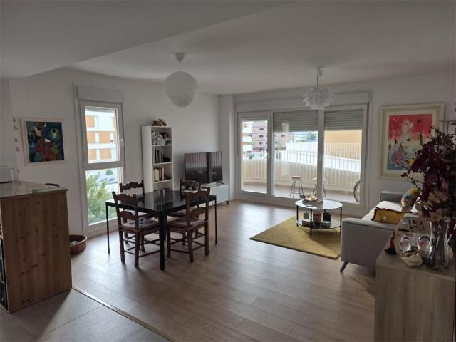 Apartamento en alquiler en Coca de la Piñera, Camas