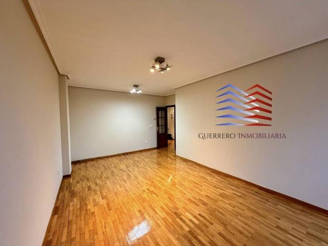 Apartamento en alquiler en Centro, Ourense
