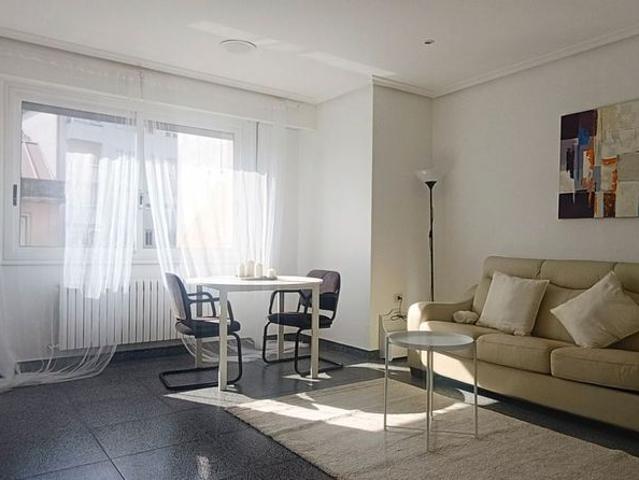 Apartamento en alquiler en Centro, Ourense