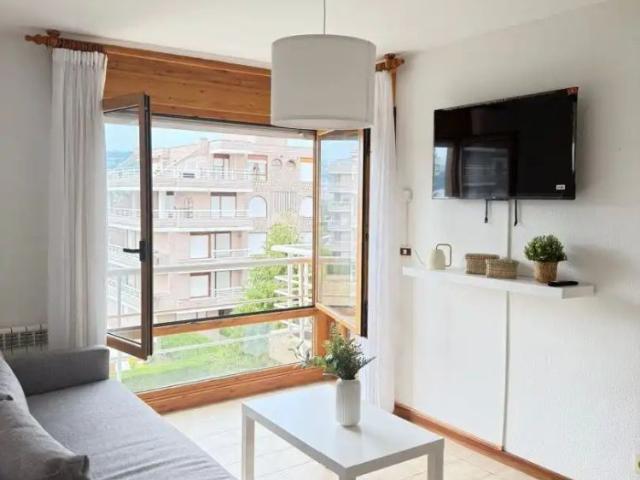Apartamento en alquiler en Laredo