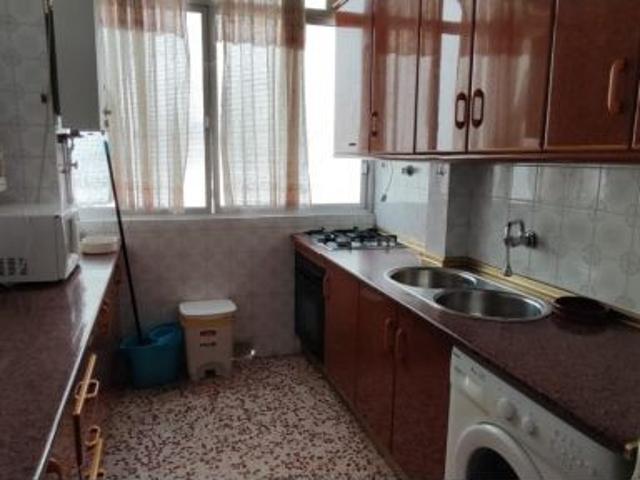 Piso en alquiler en Cerro-Amate, Sevilla