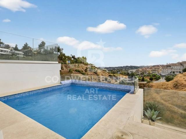 Piso en venta en Nueva Andalucía, Costa del Sol Occidental