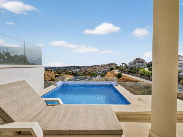 Piso en venta en Nueva Andalucía, Costa del Sol Occidental