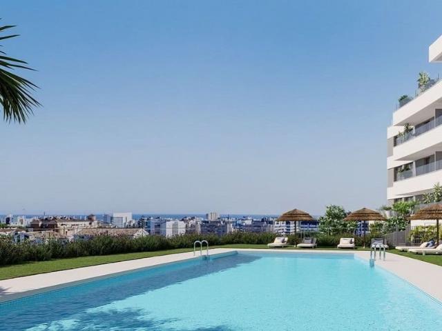 Piso en venta en Barriada Islas Canarias, Costa del Sol Occidental