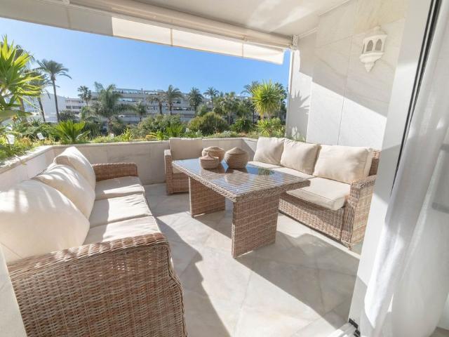 Piso en venta en Divina Pastora, Costa del Sol Occidental