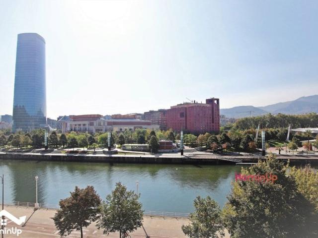 Piso en venta en San Pedro de Deusto-La Ribera, Bilbao