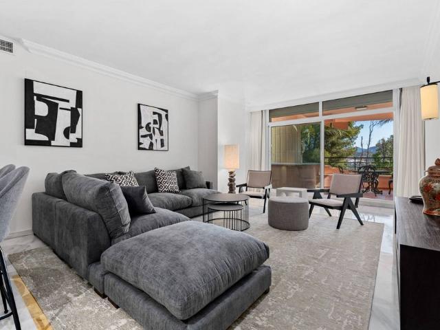 Piso en alquiler en Nueva Andalucía, Costa del Sol Occidental