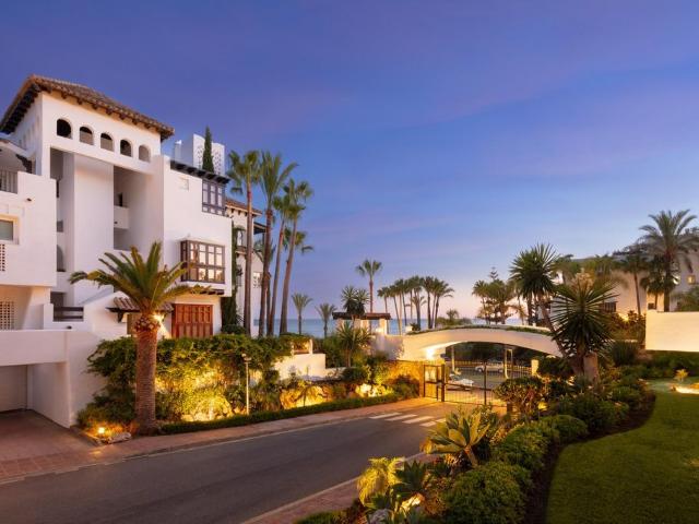 Piso en venta en Marbella, Urbanización Los Verdales