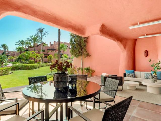 Piso en venta en Barriada Islas Canarias, Costa del Sol Occidental