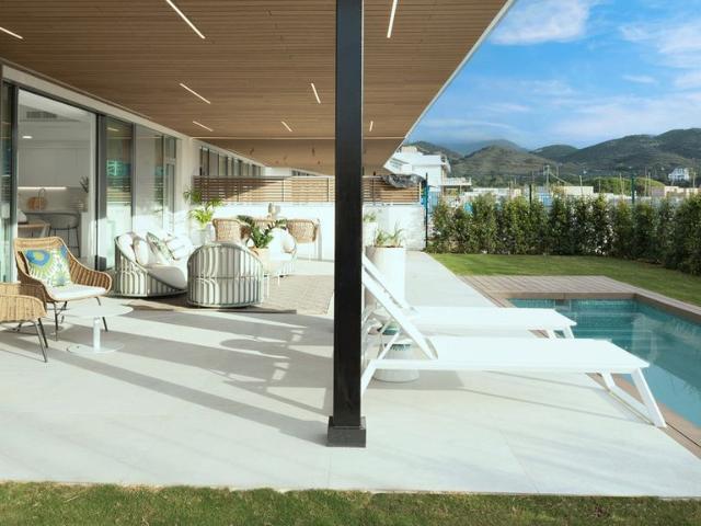 Ático en venta en Divina Pastora, Costa del Sol Occidental