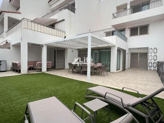 Piso en venta en La Caleta, Adeje
