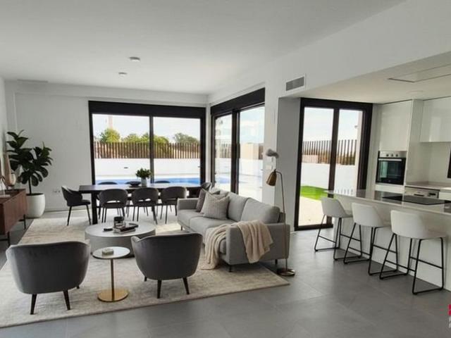 Piso en venta en la Marina Baixa, Valencia