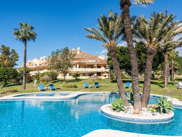 Piso en venta en Nueva Andalucía, Costa del Sol Occidental