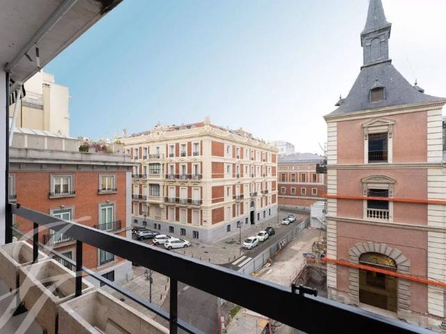 Piso en venta en Medina-sidonia, Madrid