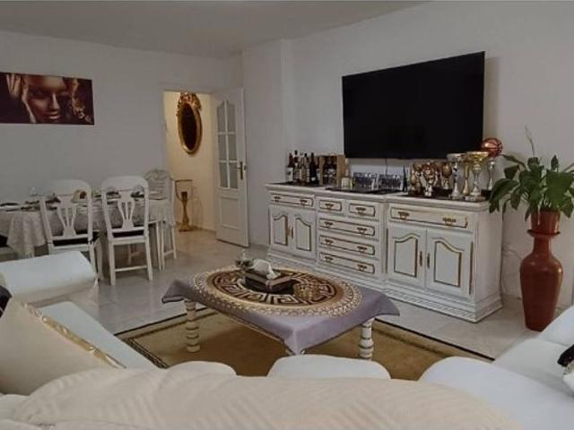 Piso en venta en La Carolina, Costa del Sol Occidental