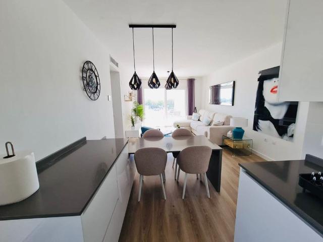 Piso en alquiler en Nueva Andalucía, Costa del Sol Occidental