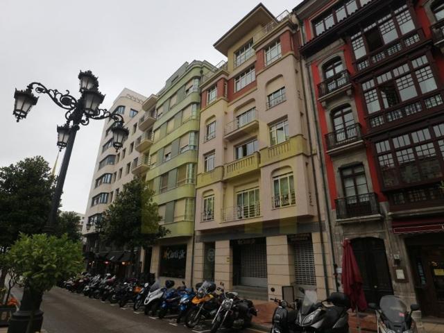 Piso en venta en Oviedo, Casco Antiguo