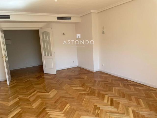 Piso en alquiler en Pinar del Rey, Madrid