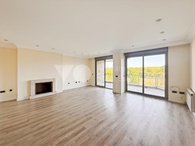 Piso en alquiler en Barrio La Mina, Majadahonda