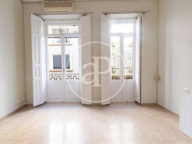 Piso en alquiler en el Pla del Remei, València
